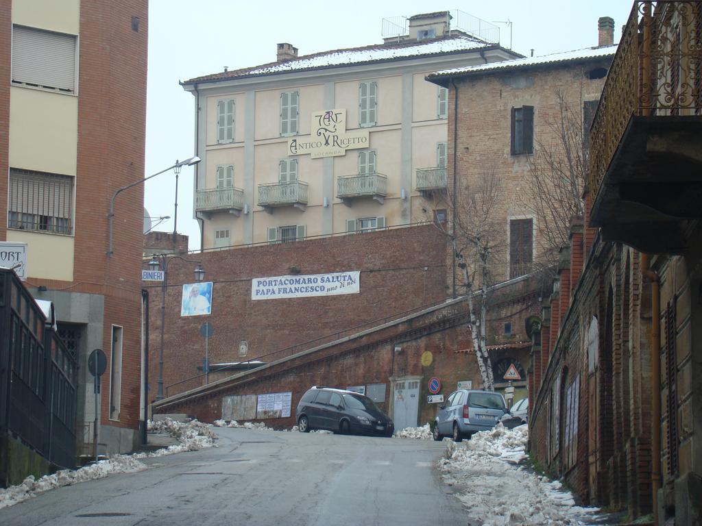 Locanda Antico Ricetto Portacomaro Exterior photo